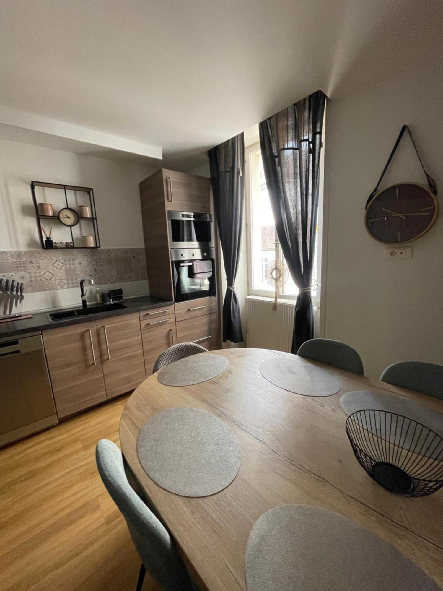 Appartement Moderne Centre Ville, 5 Personnes, 65 M2 سيمور-إن-اوكسيوس المظهر الخارجي الصورة